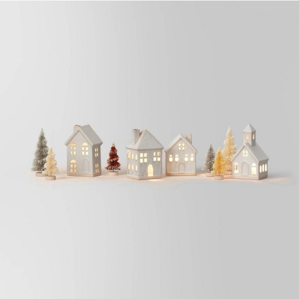 Wondershop Holiday Village Set with LED Lights